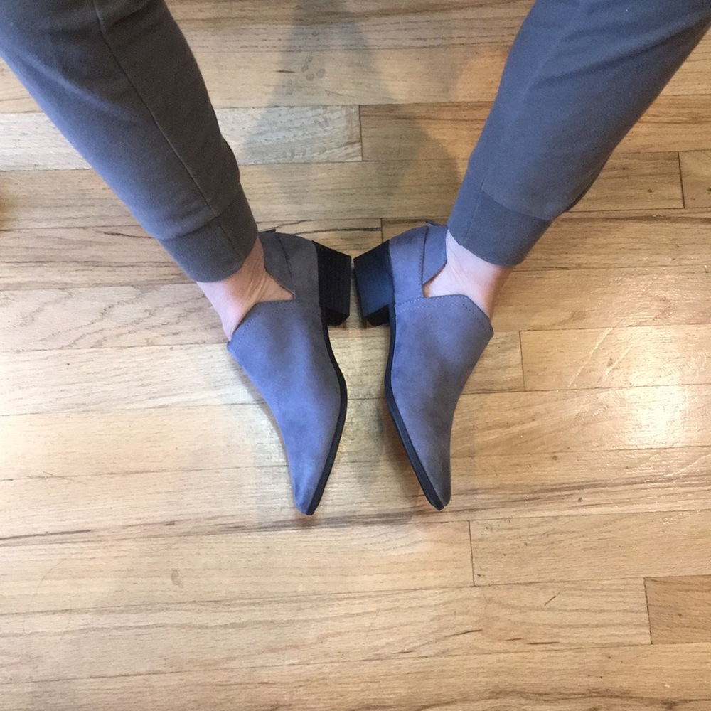 Grey suede booties - Picture 2 of 3